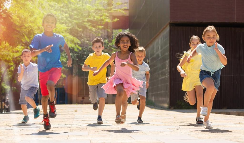 children running